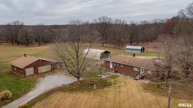 $139,000 | 1720 Camp Cedar Point Lane, Makanda, IL 62958