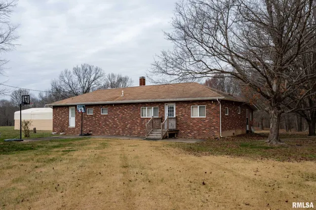 $139,000 | 1720 Camp Cedar Point Lane, Makanda, IL 62958