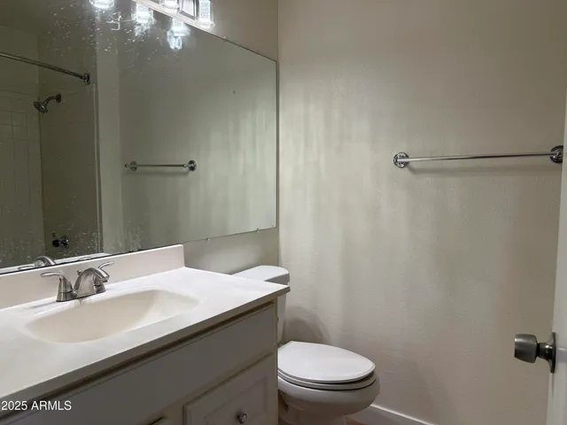 $2,350 | 1623 East Bluefield Avenue, Phoenix, AZ 85022