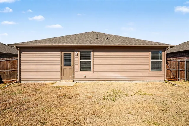 $1,550 | 1421 Warringwood Drive, Greenville, TX 75402