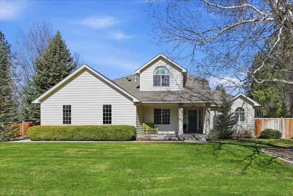 $835,000 | 17404 Springview Lane, Nine Mile Falls, WA 99026