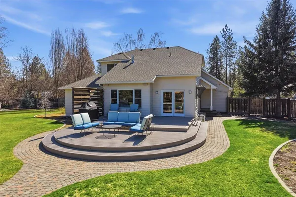 $835,000 | 17404 Springview Lane, Nine Mile Falls, WA 99026