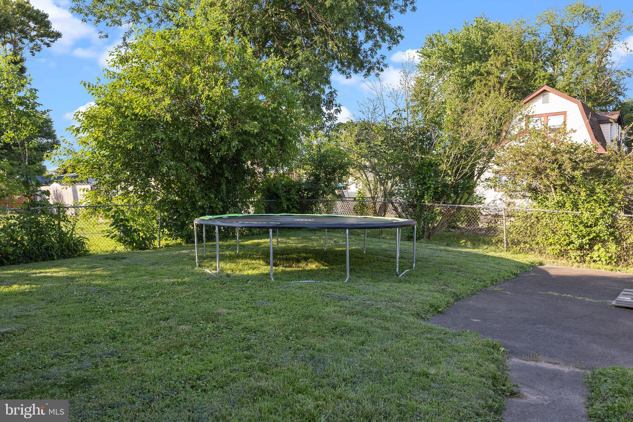 1035 5th Avenue Croydon, PA 19021 - Photo 4 of 22