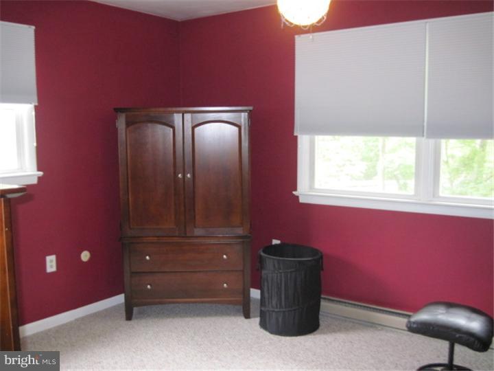 40 Tattletown Road Hamilton, NJ 08620 - Photo 11 of 22 Bedroom 2