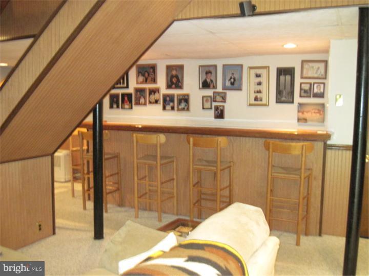 40 Tattletown Road Hamilton, NJ 08620 - Photo 16 of 22 Family Room