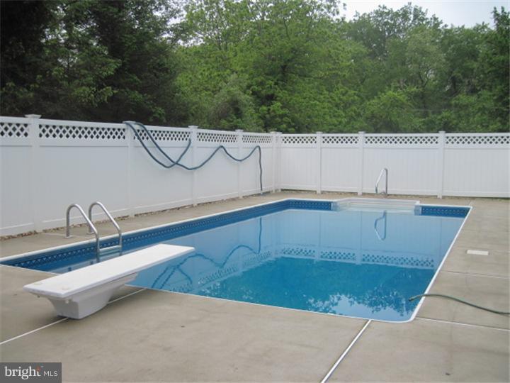 40 Tattletown Road Hamilton, NJ 08620 - Photo 19 of 22 Family Room