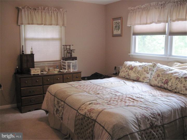40 Tattletown Road Hamilton, NJ 08620 - Photo 9 of 22 Master Bedroom