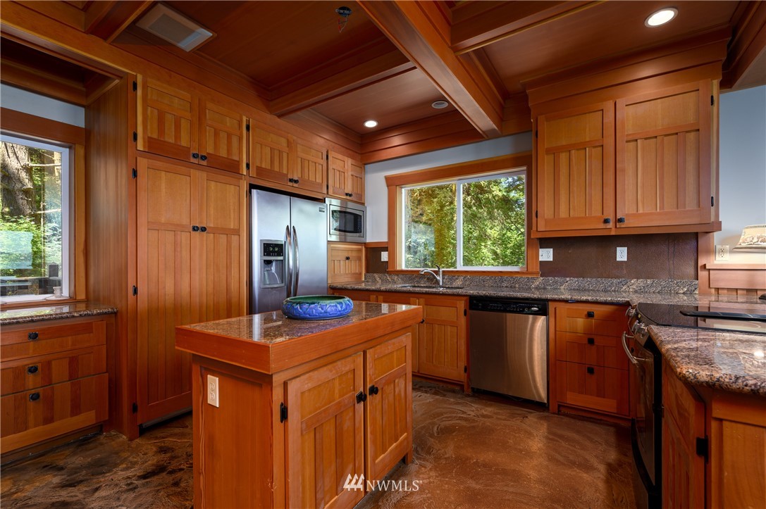 594 Thatcher Pass Road Decatur Island, WA 98221 - Photo 6 of 23