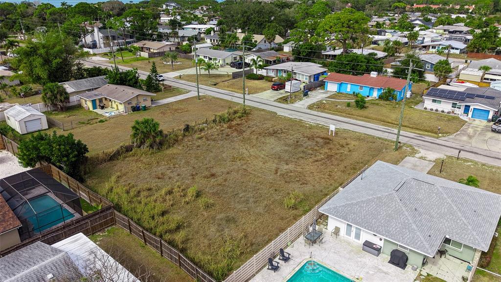 1738 Wharf Road Sarasota, FL 34231 - Photo 13 of 15