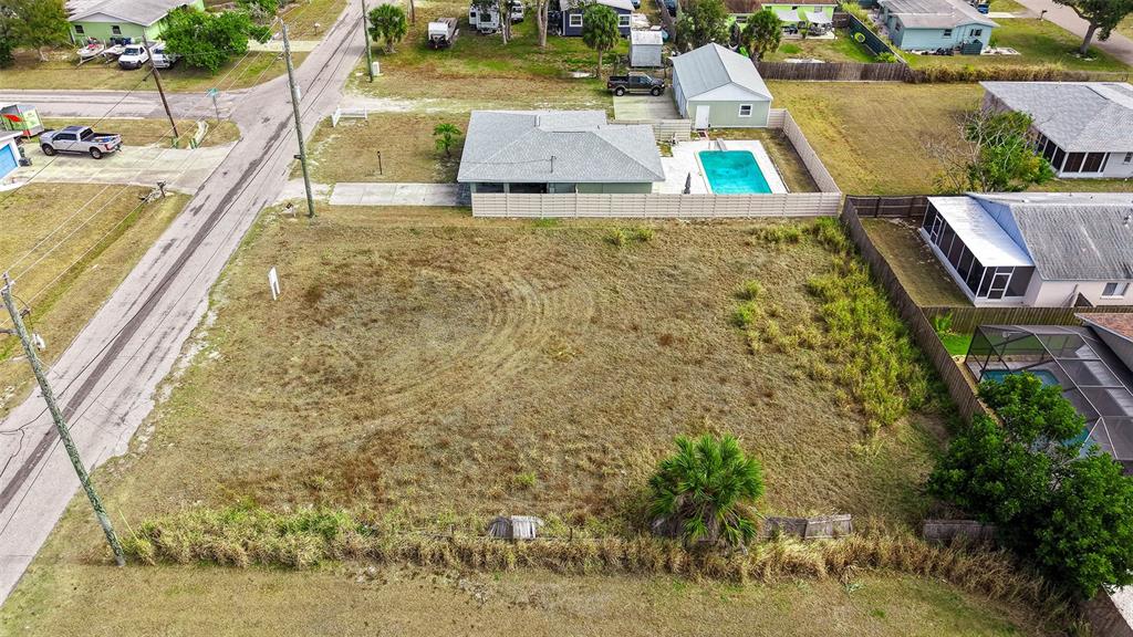 1738 Wharf Road Sarasota, FL 34231 - Photo 14 of 15
