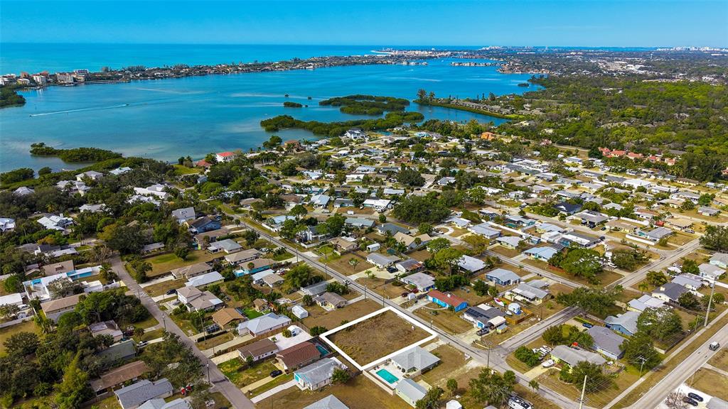 1738 Wharf Road Sarasota, FL 34231 - Photo 5 of 15