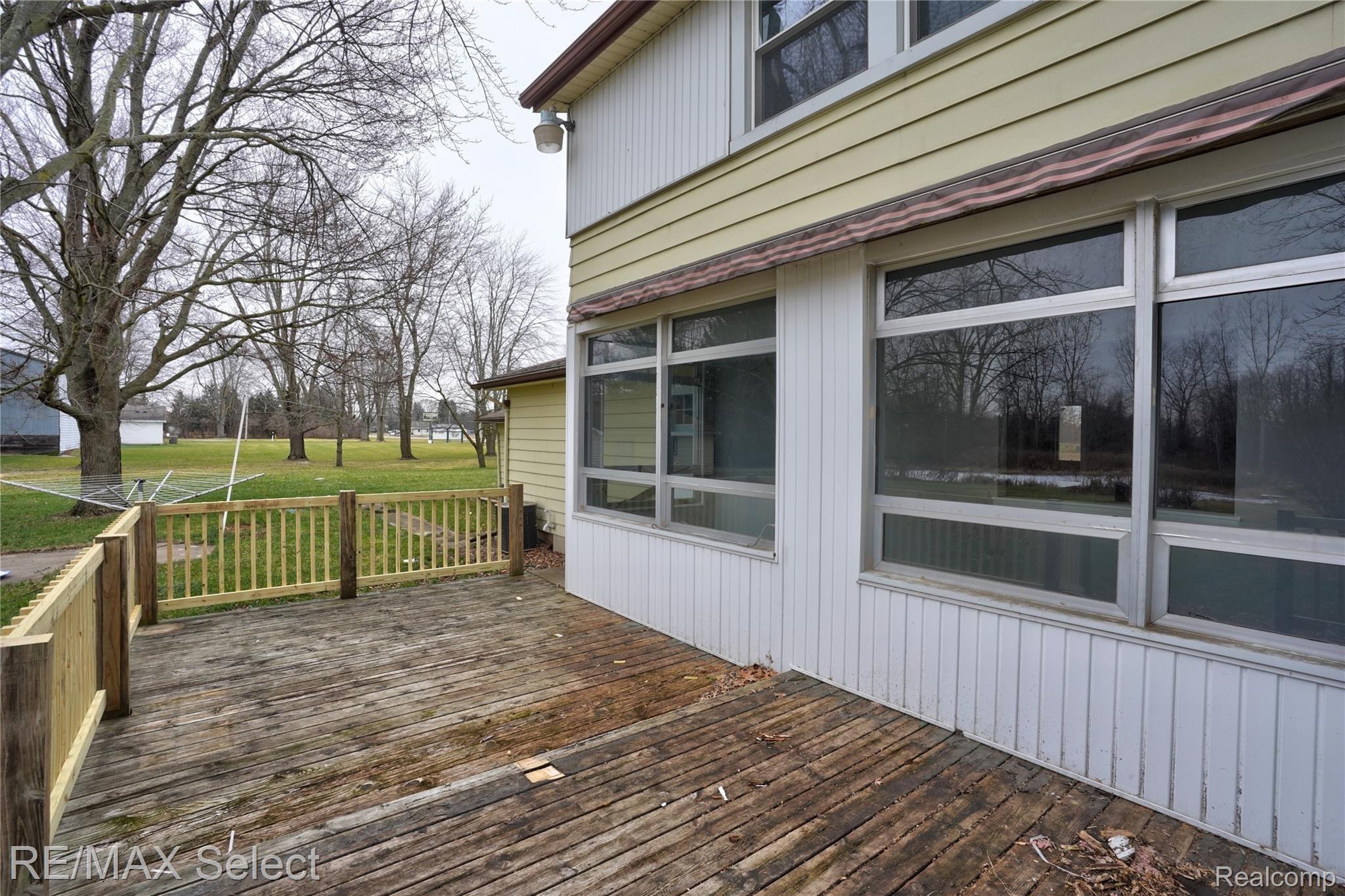 7082 Elms Road Flushing, MI 48433 - Photo 6 of 59 7082 Elms Road 07.jpg