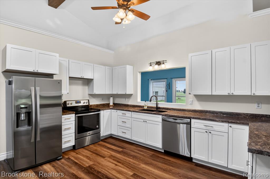 75230 Cryderman Road Richmond, MI 48062 - Photo 19 of 93