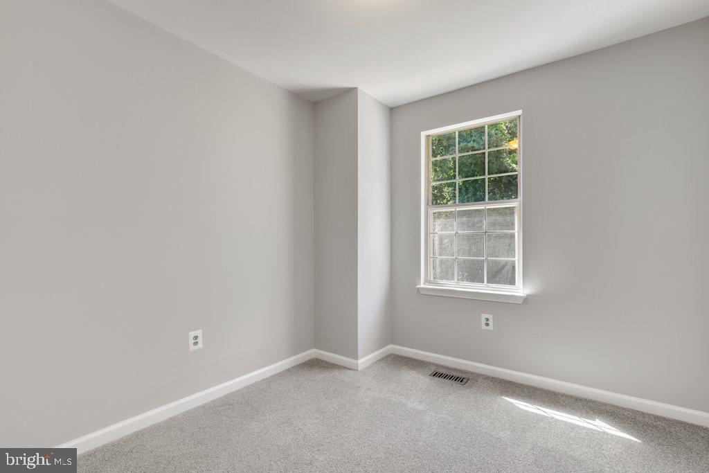 339 Rambling Ridge Court Pasadena, MD 21122 - Photo 17 of 36