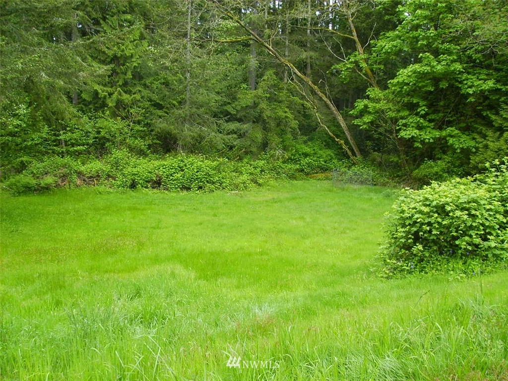 7079 East Chester Road Port Orchard, WA 98366 - Photo 2 of 7 Gallery Image 2