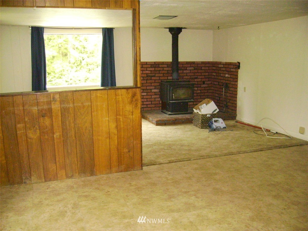 7079 East Chester Road Port Orchard, WA 98366 - Photo 3 of 7 Gallery Image 3