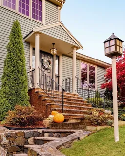 $1,095,000 | 6 Castle Clare Circle, Wakefield, MA 01880