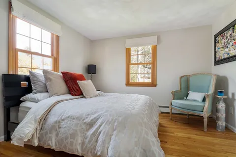 $1,095,000 | 6 Castle Clare Circle, Wakefield, MA 01880