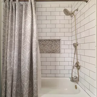 $1,095,000 | 6 Castle Clare Circle, Wakefield, MA 01880