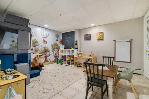 $1,095,000 | 6 Castle Clare Circle, Wakefield, MA 01880