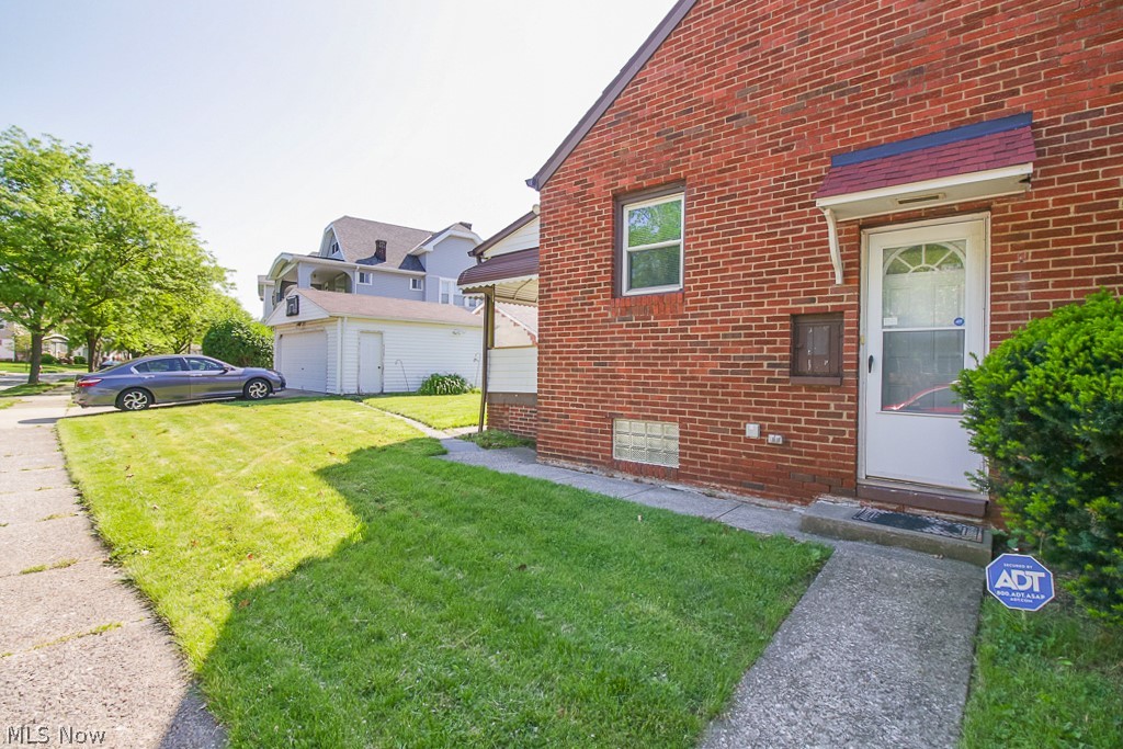 18103 Neff Road Cleveland, OH 44119 - Photo 31 of 35 Gallery Image 31