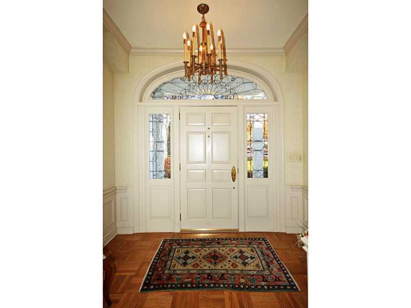 1920 Highgate Road Upper St. Clair, PA 15241 - Photo 4 of 21 Entry/Foyer.