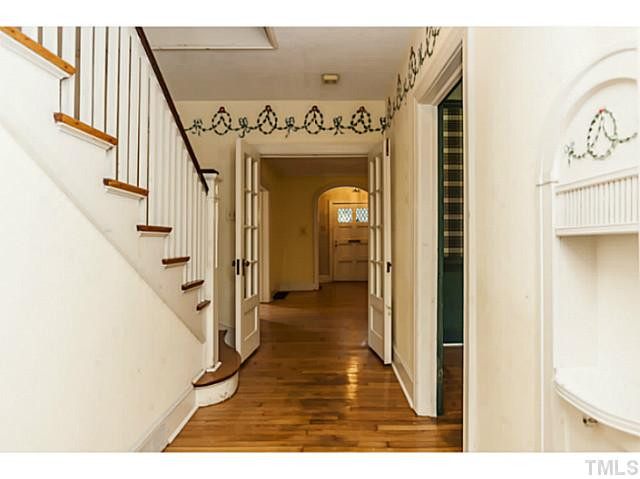 2630 Fairview Road Raleigh, NC 27608 - Photo 11 of 25 Foyer