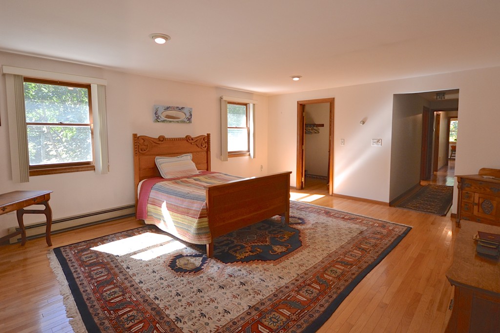 19 Bishop Road Rochester, MA 02770 - Photo 9 of 21 a living room with furniture rug and window