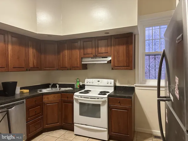 $798,000 | 233 South 45th Street, Philadelphia, PA 19104