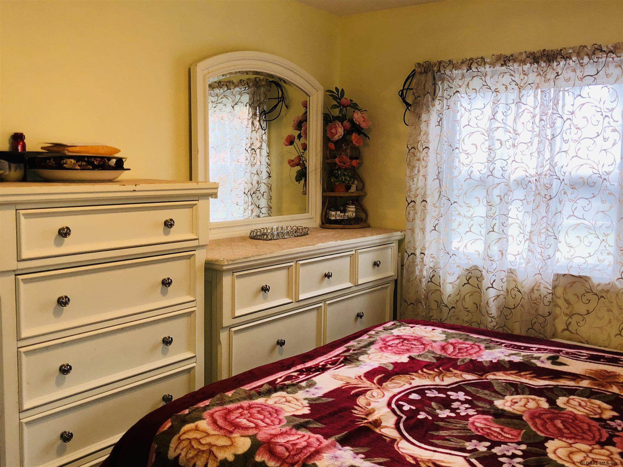 1282 Hawthorn Road Niskayuna, NY 12309 - Photo 15 of 35 Photo 15