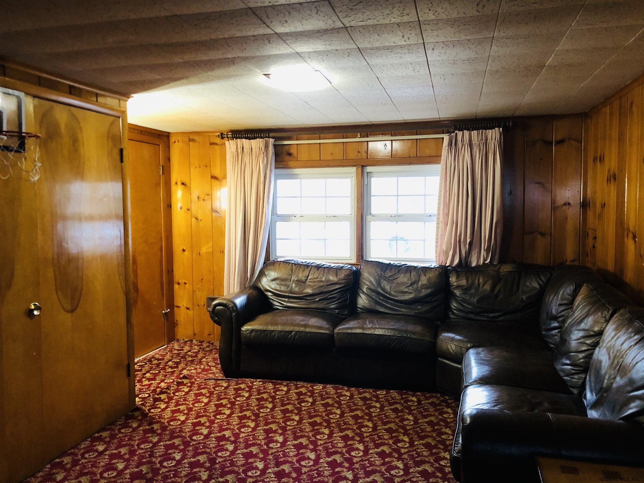 1282 Hawthorn Road Niskayuna, NY 12309 - Photo 25 of 35 Photo 25