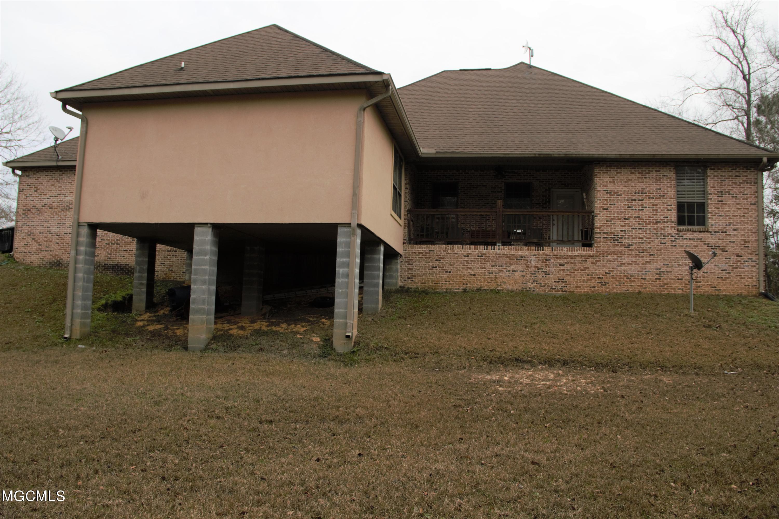 3521 Old Shell Landing Road Ocean Springs, MS 39564 - Photo 3 of 41 IMG_3714 (2)