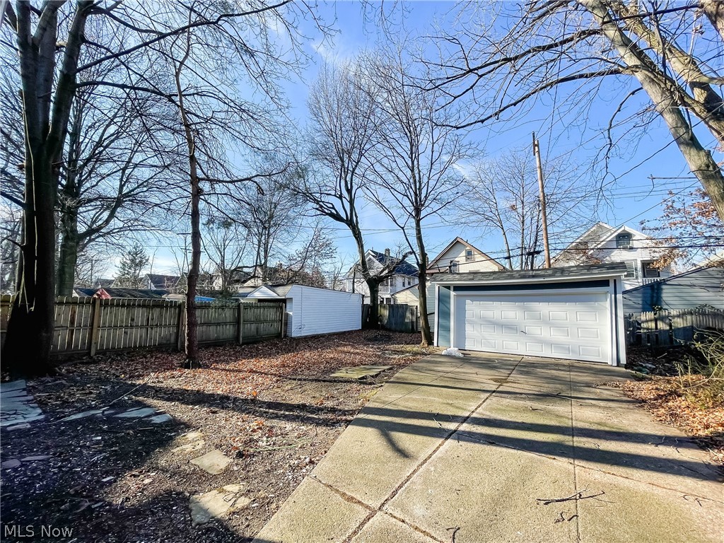 890 Nela View Road Cleveland Heights, OH 44112 - Photo 18 of 18 Gallery Image 18
