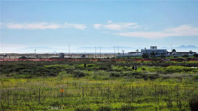 $1,095,000 | 4001 Warner Avenue, Huntington Beach, CA 92649