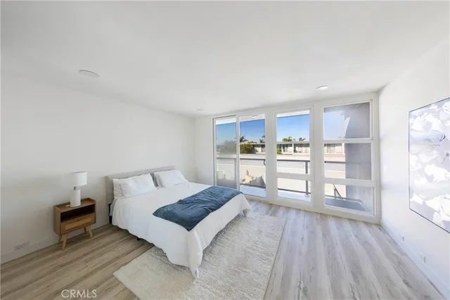 $1,095,000 | 4001 Warner Avenue, Huntington Beach, CA 92649