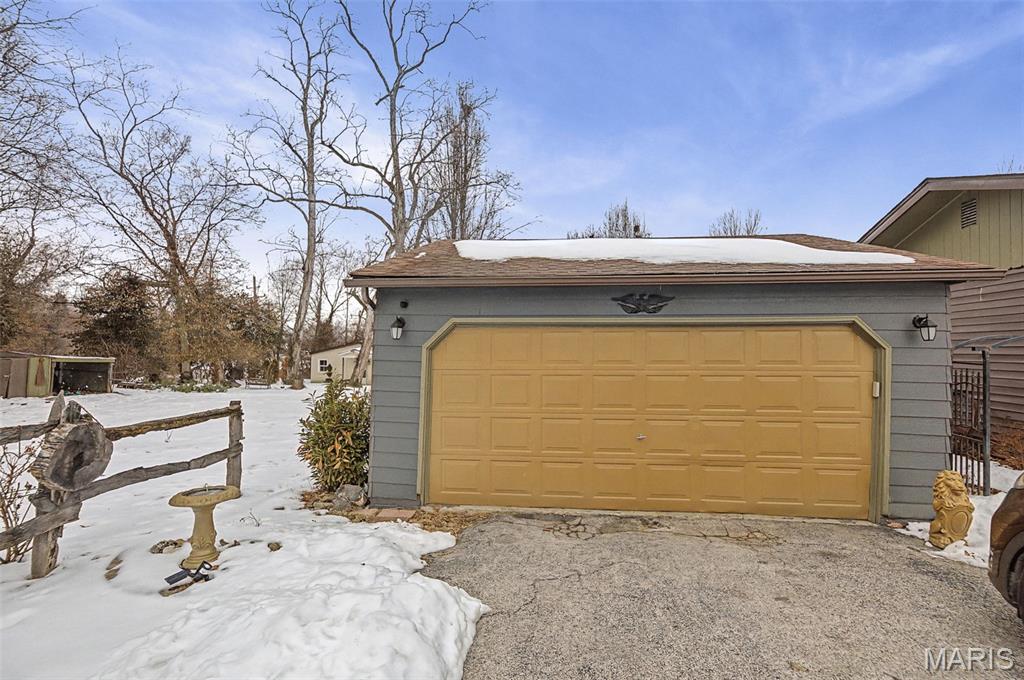 1102 Sheehan Lane Alton, IL 62002 - Photo 9 of 39