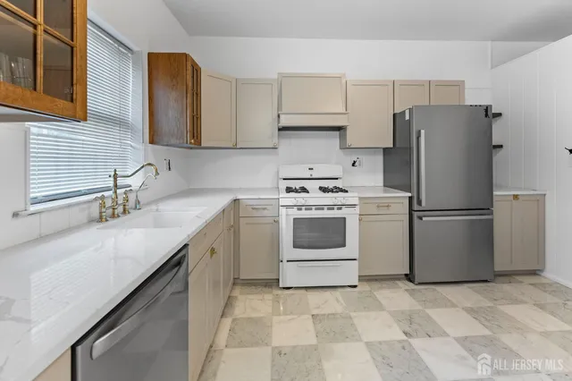 $355,900 | 3011 Cypress Court, Monmouth Junction, NJ 08852