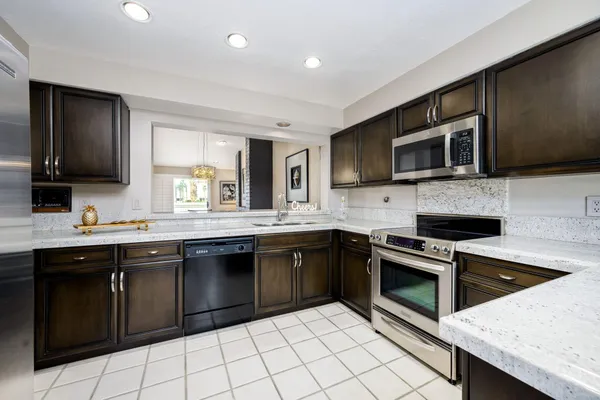 $545,000 | 177 Desert Falls Circle, Palm Desert, CA 92211