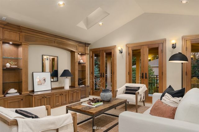 $4,450,000 | 9804 Northeast 15th Street, Bellevue, WA 98004