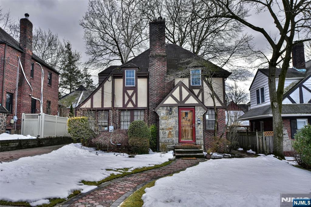 624 Ramapo Road Teaneck, NJ 07666 - Photo 4 of 9