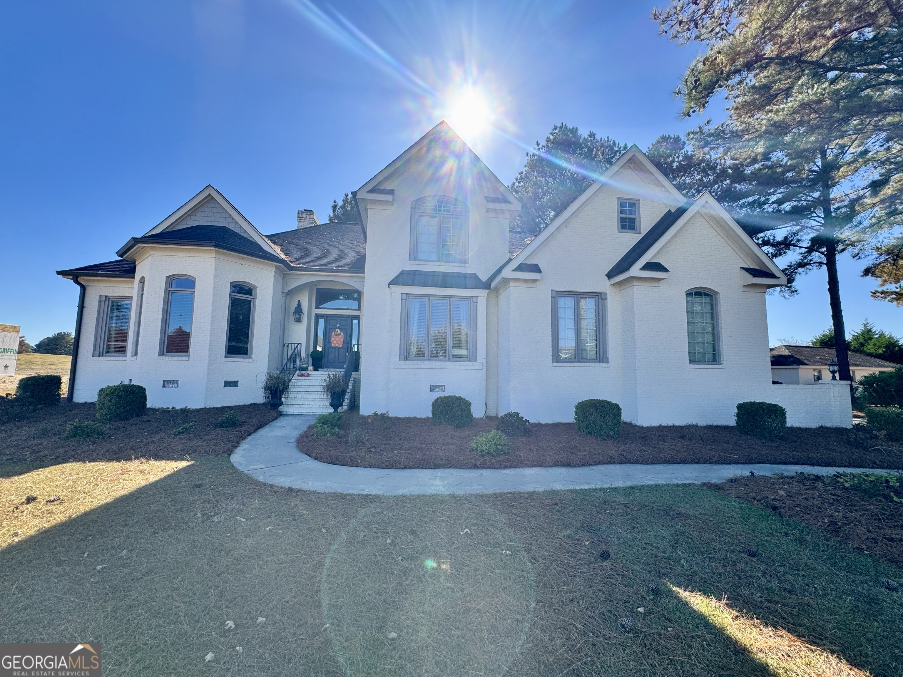 49 Aberdeen Circle Cordele, GA 31015 - Photo 9 of 63 a front view of a house with a yard