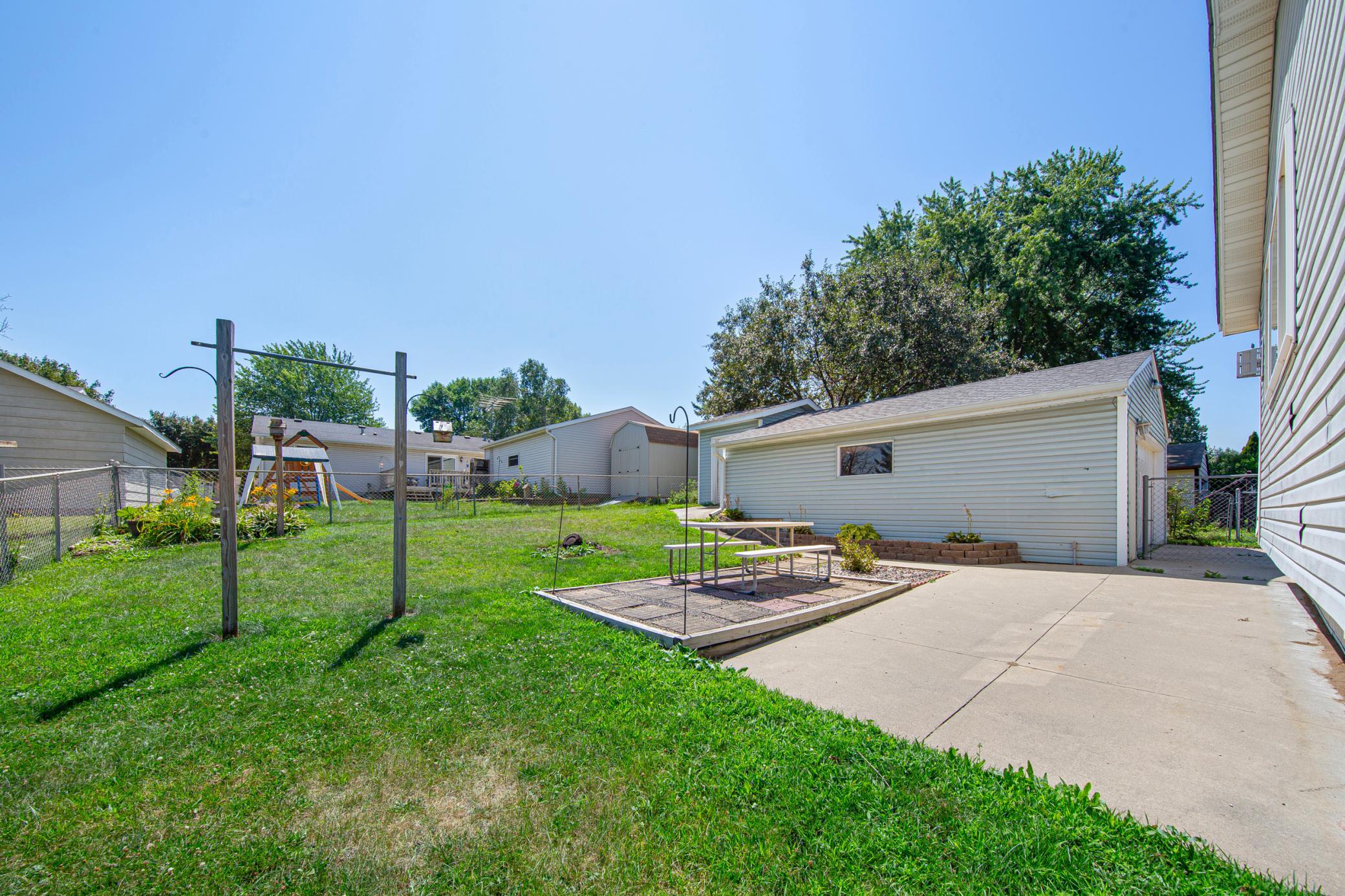 2114 51st Street Northwest Rochester, MN 55901 - Photo 7 of 37 Gallery Image 7