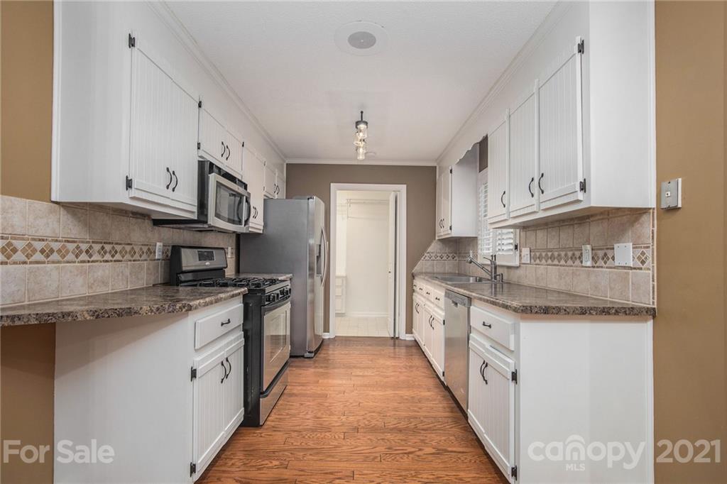 4524 Hickory Grove Road Mount Holly, NC 28120 - Photo 8 of 24 Gallery Image 8
