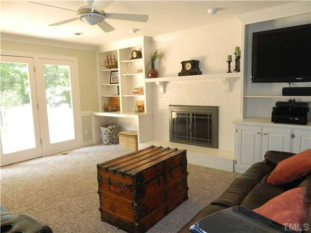 3400 Horseshoe Bend Raleigh, NC 27613 - Photo 8 of 22 Den/Family/Great Room
