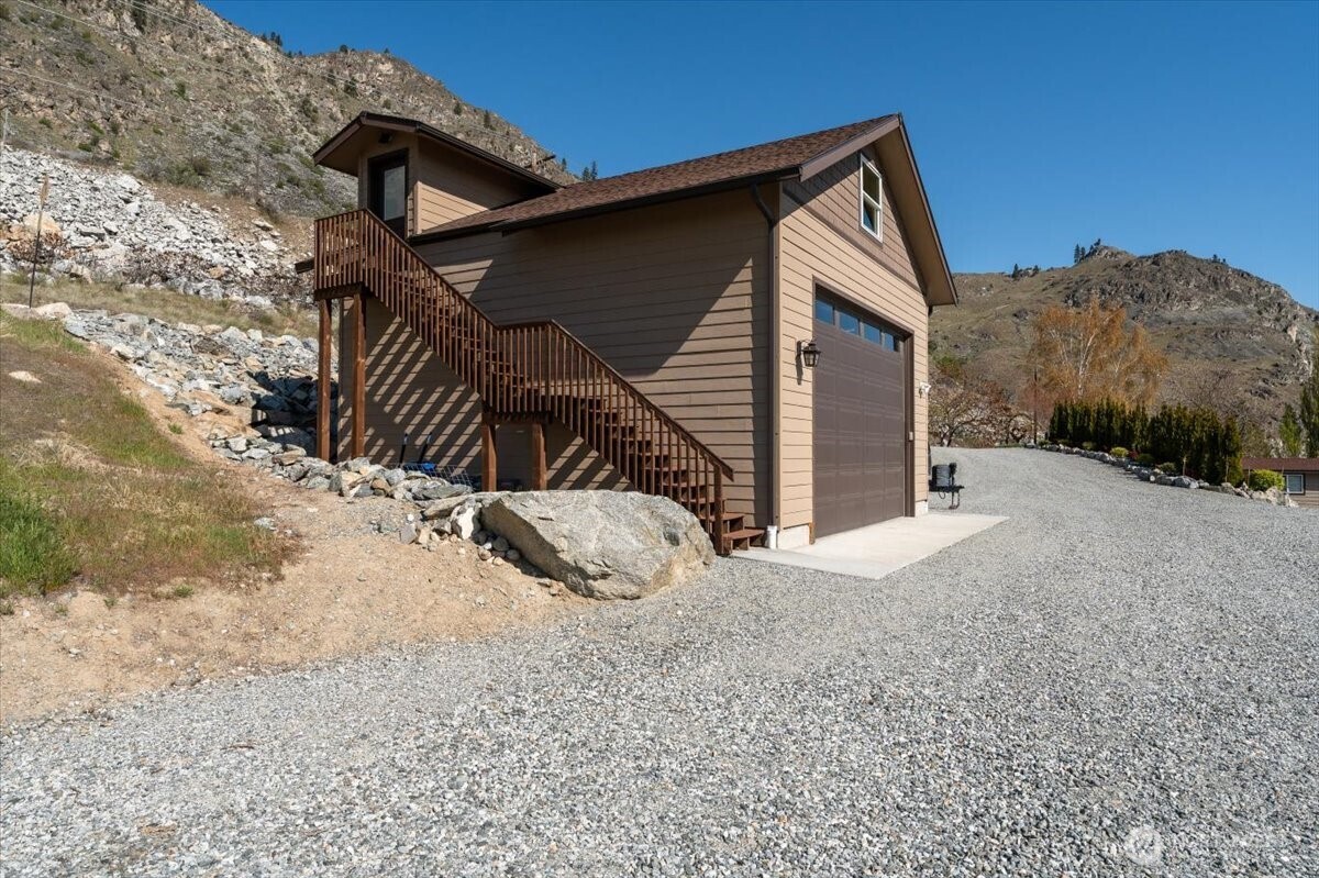 525 Columbia View Road Chelan, WA 98816 - Photo 37 of 40