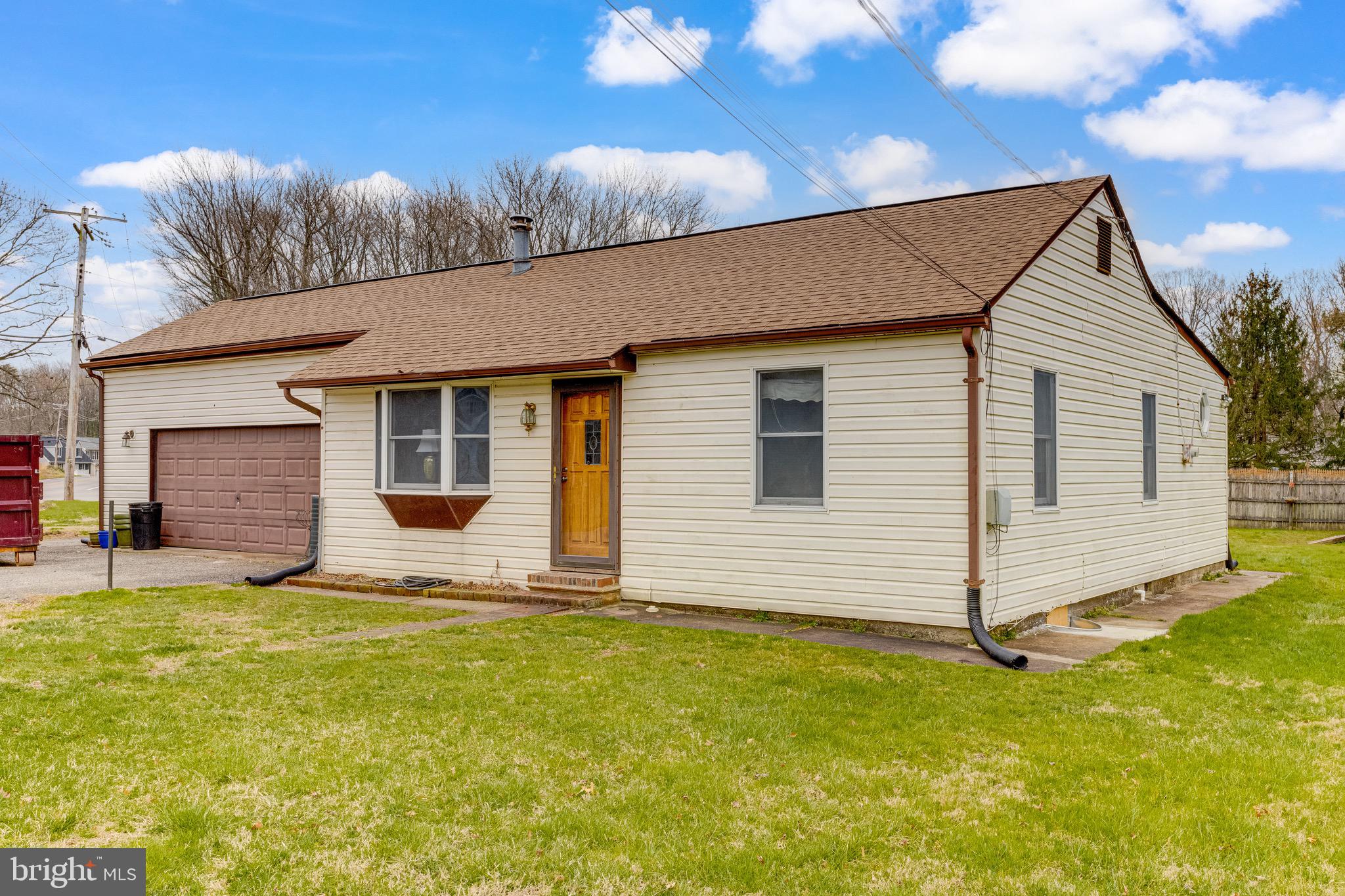 2117 Turkey Point Road Essex, MD 21221 - Photo 1 of 44 Gallery Image 1