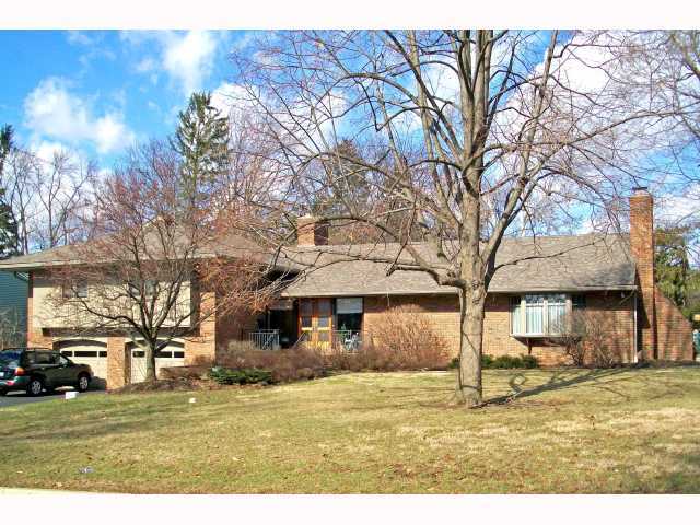 2214 Johnston Road Upper Arlington, OH 43220 - Photo 1 of 9