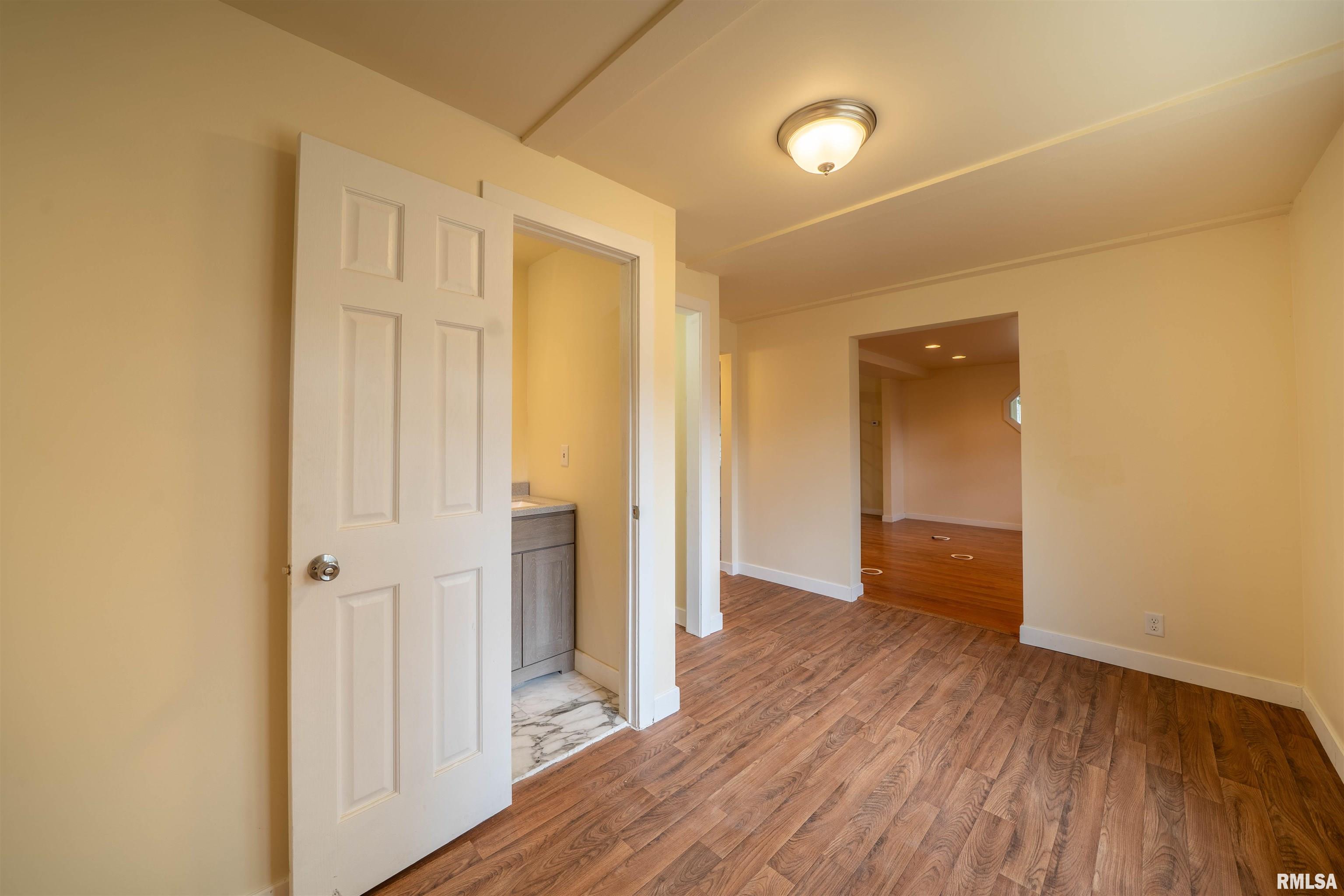 811 Edward Street Henry, IL 61537 - Photo 18 of 41