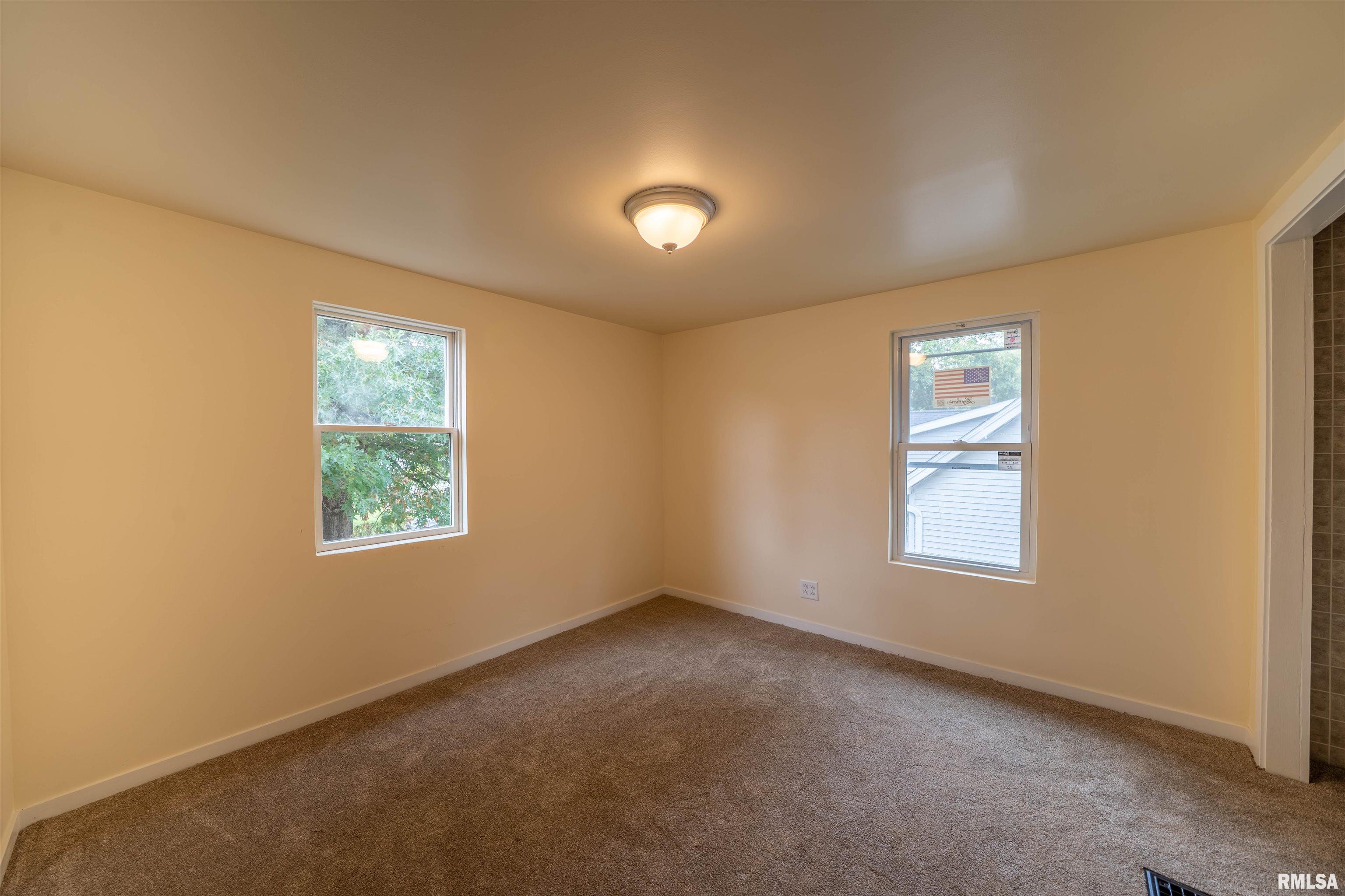 811 Edward Street Henry, IL 61537 - Photo 25 of 41