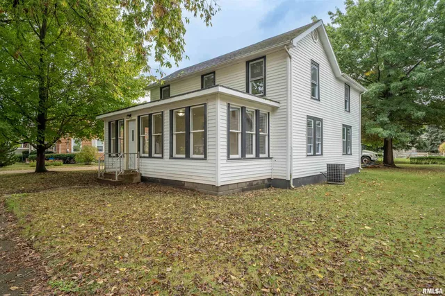 $150,000 | 811 Edward Street, Henry, IL 61537